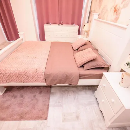 Lotus Viggo Apartament 아파트 *